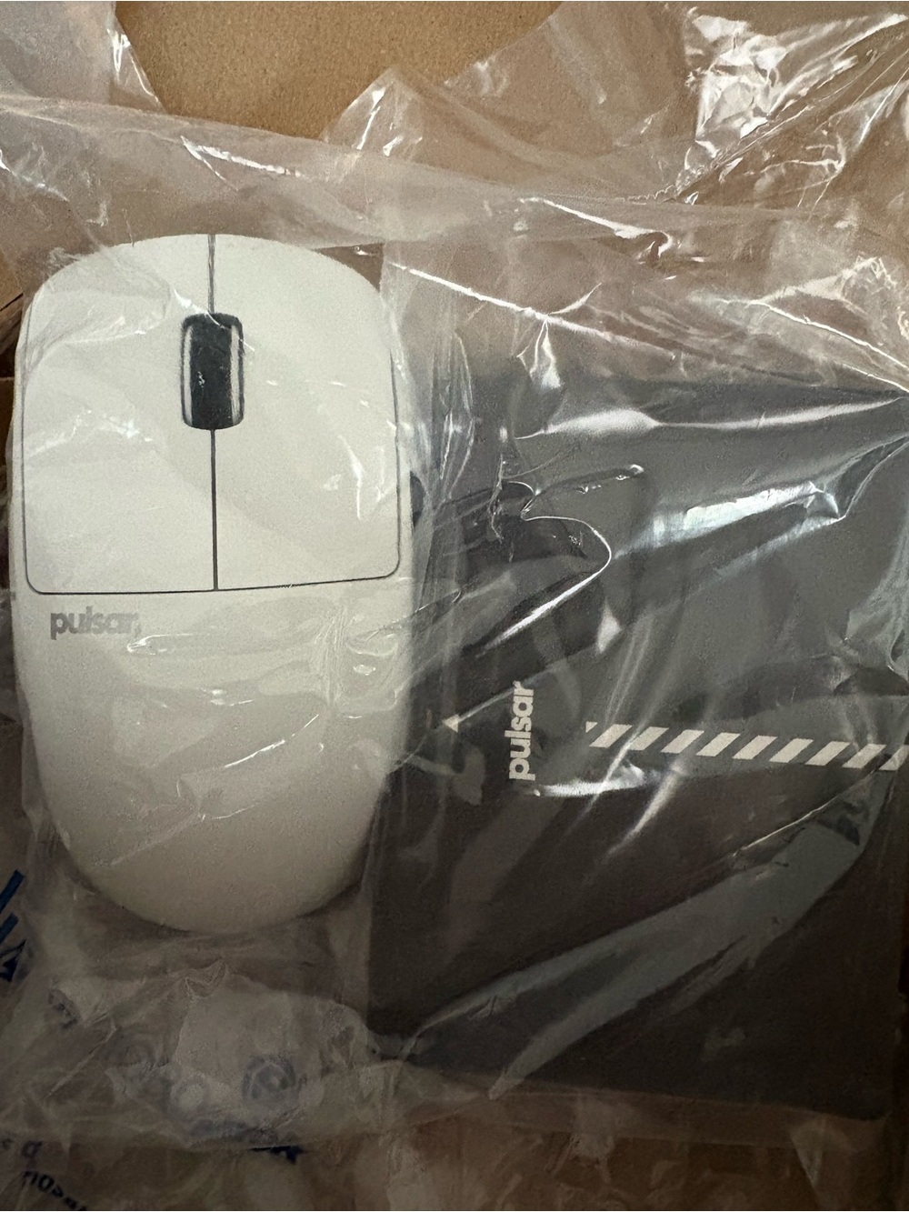 Pulsar X2 V2 White Wireless Gaming Mouse with box accessories